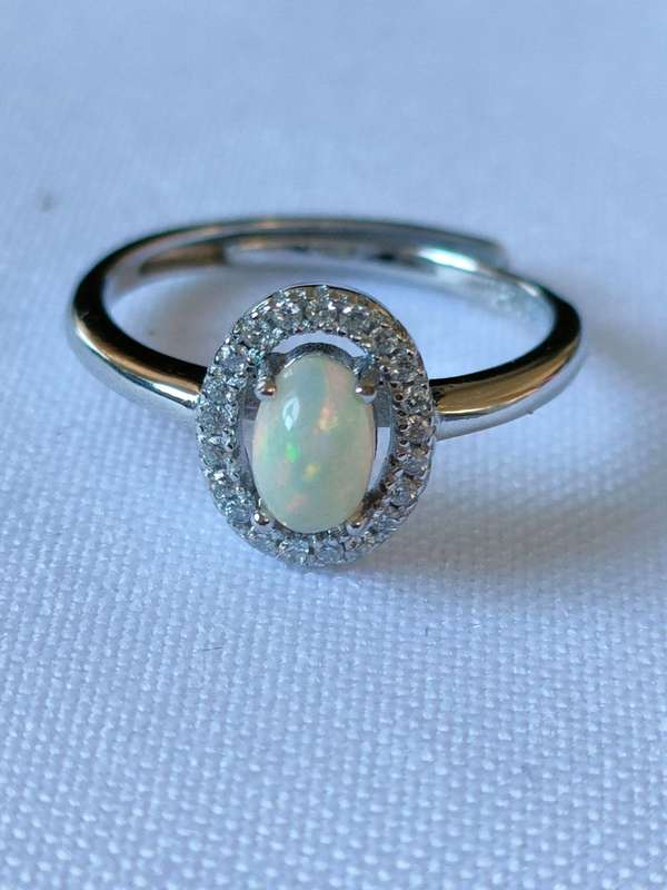 Ethiopian Opal and Topaz sterling silver ring - size adjustable - 0.90 ct plus - 925 stamped