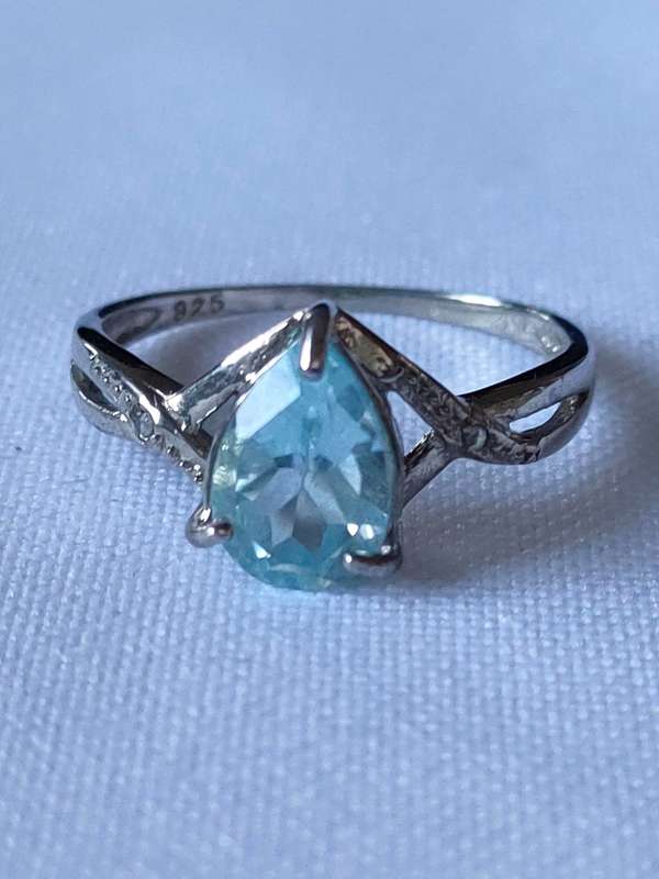 Topaz and diamond sterling silver ring - size: US 7 - 1.70 ct - 925 stamped