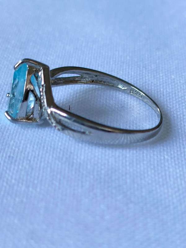 Topaz and diamond sterling silver ring - size: US 7 - 1.70 ct - 925 stamped