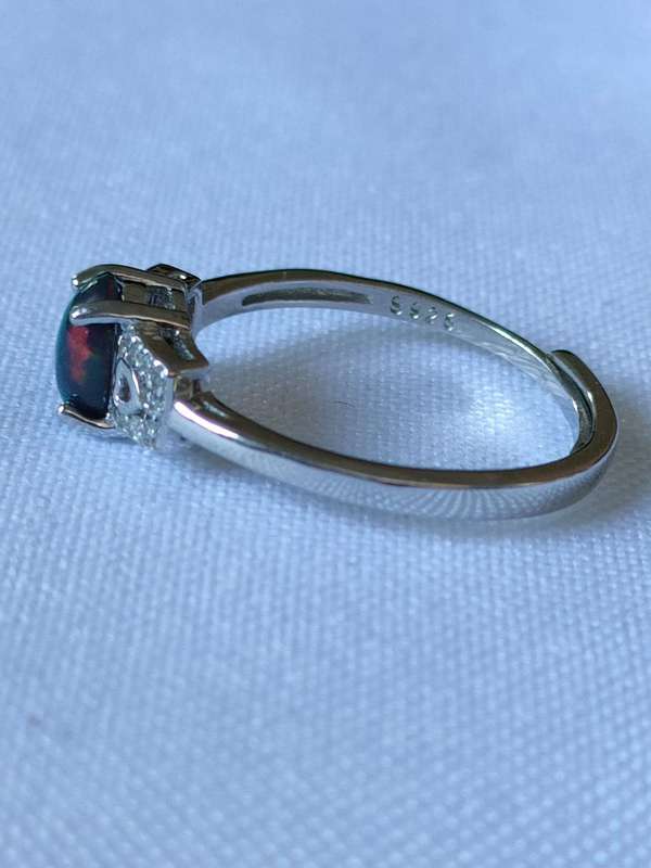 Ethiopian Opal and Topaz sterling silver ring - size adjustable - 0.80 ct plus - 925 stamped
