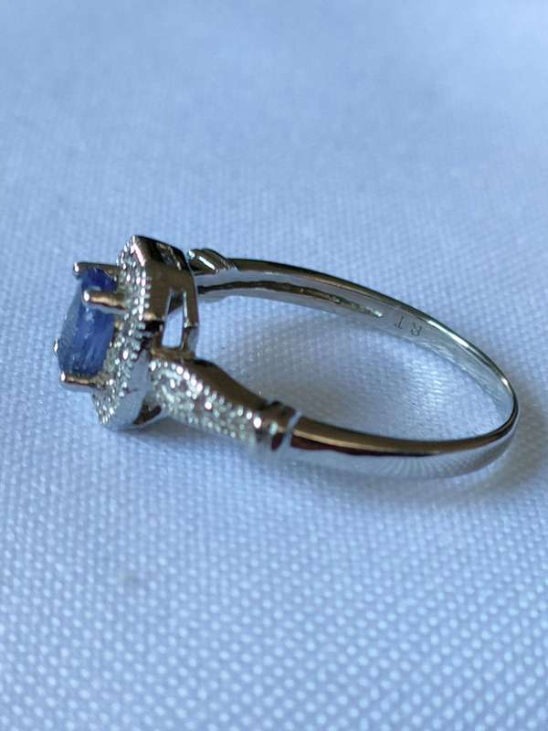 Iolite and diamond sterling silver ring - size: US 7 - 0.80 ct - 925 stamped