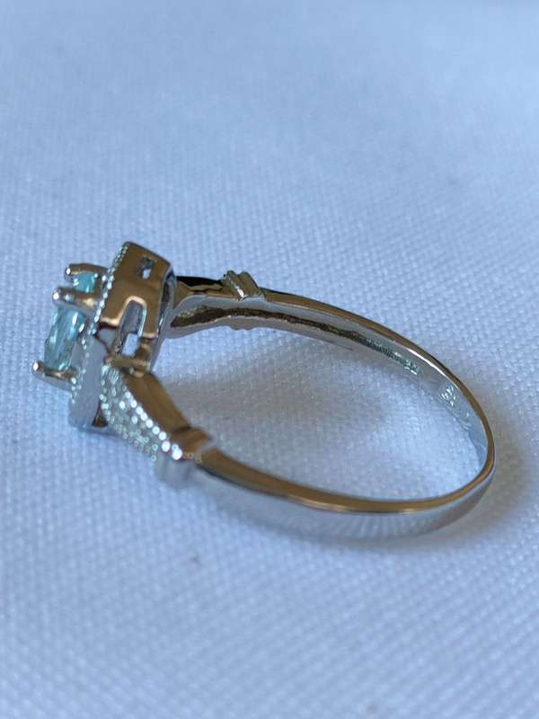 Topaz and diamond sterling silver ring - size US 7 - 1.30 ct - 925 stamped