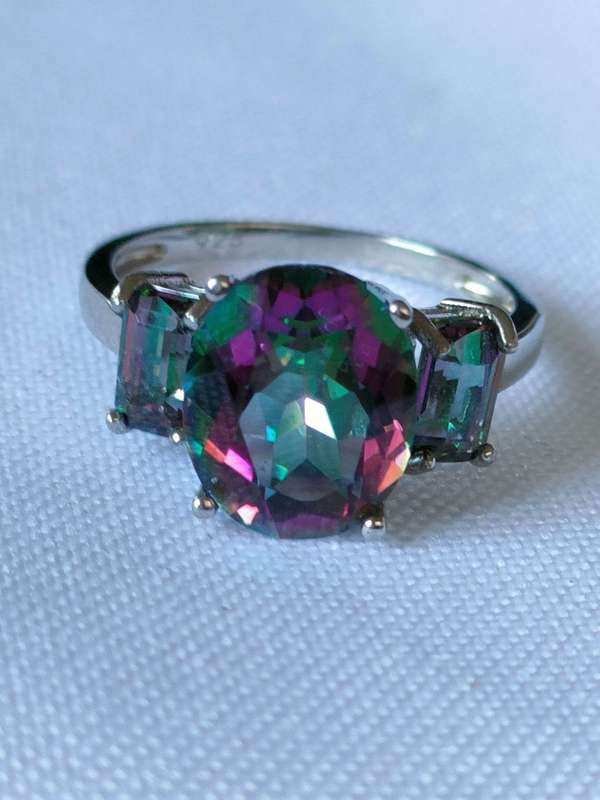 Mystic Topaz sterling silver ring - size US7 - 5.00 ct plus stone - 925 stamped