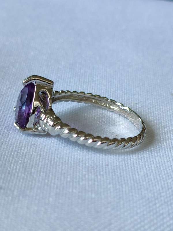 Amethyst and diamond sterling silver ring - size:US7 - 1.70 ct - 925 stamped
