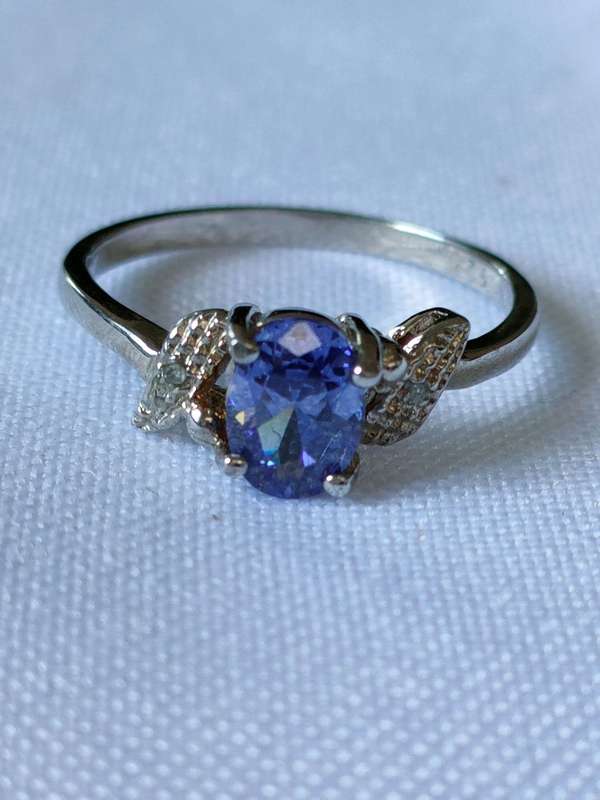 Tanzanite and diamond sterling silver ring - size US7 - 1.10 ct plus - 925 stamped - lab created