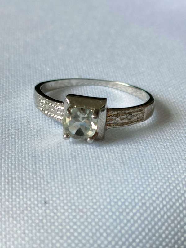 Amethyst and diamond sterling silver ring - green stone - size:US7 - 0.50ct - 925 stamped