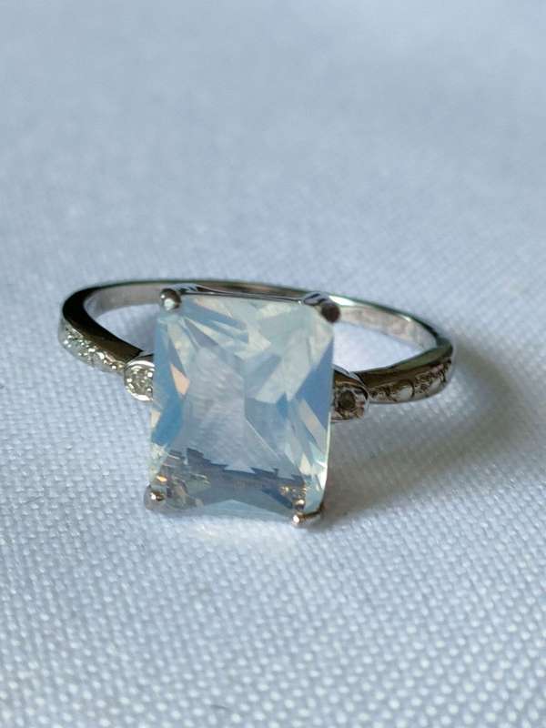 Opal and diamond sterling silver ring - size:US7 - 1.50ct plus - 925 stamped - lab created stone