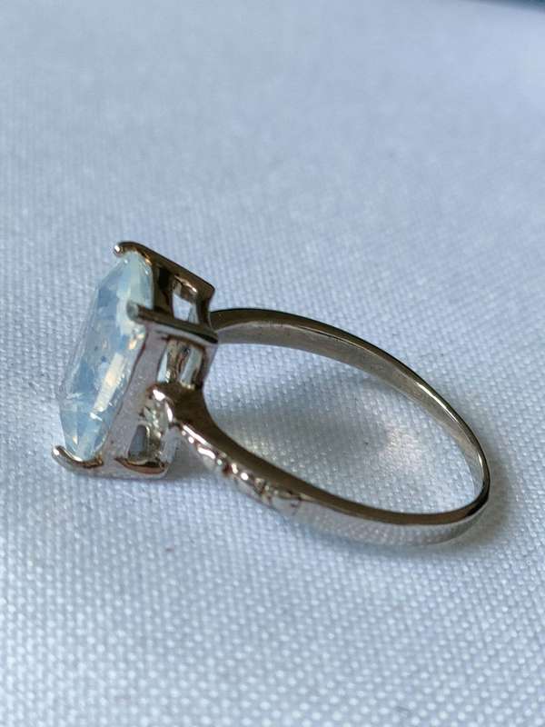 Opal and diamond sterling silver ring - size:US7 - 1.50ct plus - 925 stamped - lab created stone