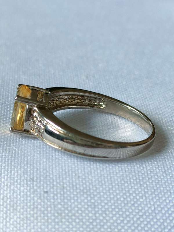 Citrine and diamond sterling silver ring - size: US 7 - 1.30 ct - 925 stamped