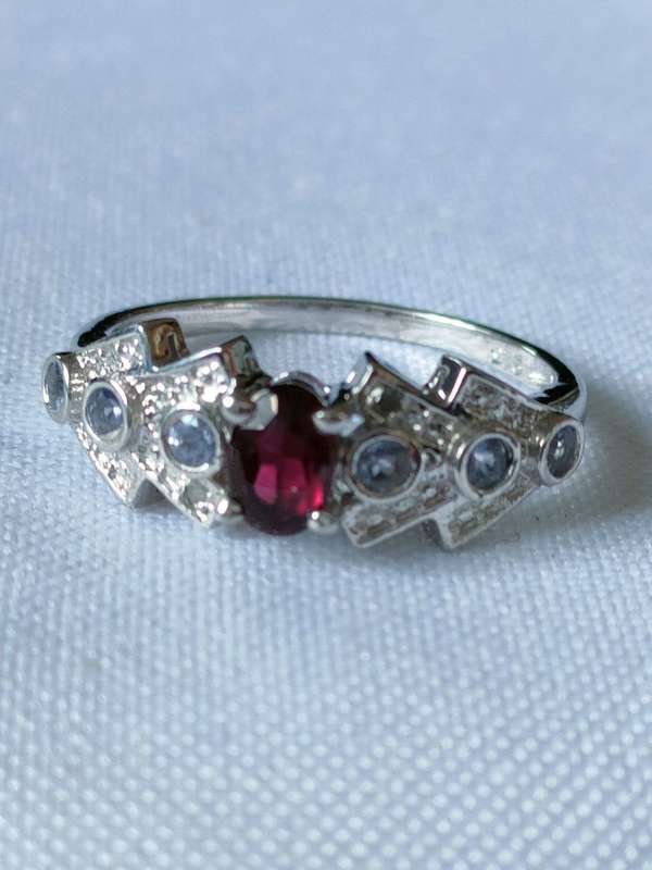 Garnet, Tanzanite and diamond sterling silver ring - size: US 7 - 1.20ct plus - 925 stamped