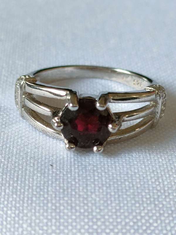 Garnet and diamond sterling silver ring - naturally mined stones - size US 7 - 1.30 ct plus