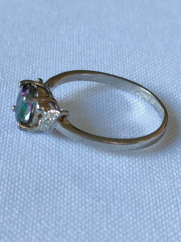 Mystic Topaz and diamond sterling silver ring - naturally mined - size US 7 - 1.10ct - 925 stamp