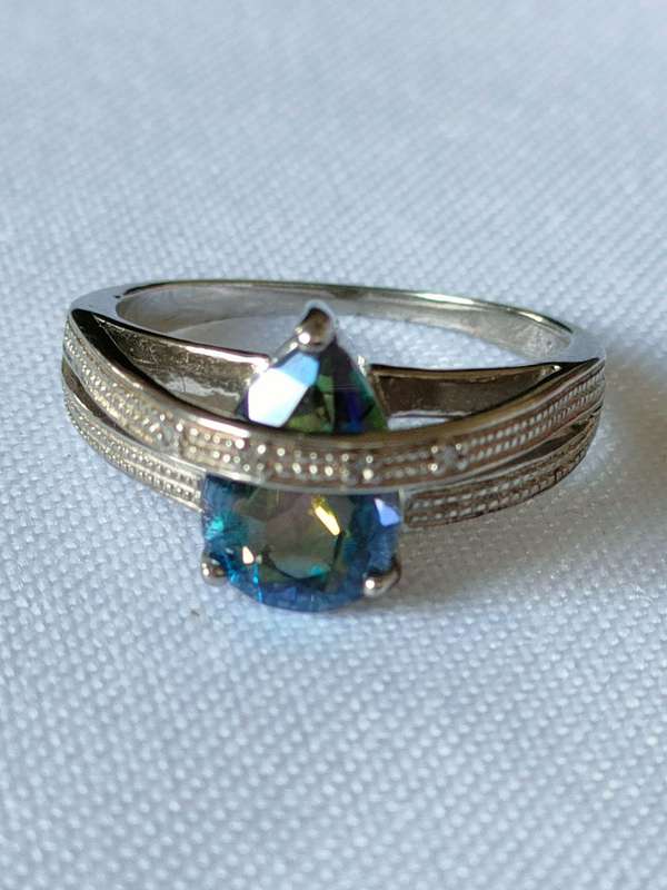 Mystic Topaz and diamond sterling silver ring - naturally mined - size US 7 - 1.50 ct - 925 stamp