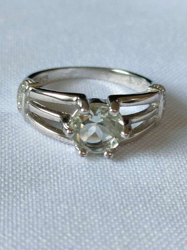 Amethyst and diamond sterling silver ring - size US 7 - naturally mined green - 1.50 ct - 925 stamp