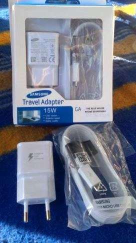 Samsung Adaptive Fast Charger & USB Cable