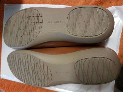 Green Cross Shoes Size 7 - 30mm Heel Full Leather
