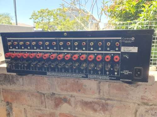 Control4 Stereo Zone Matrix 16 Channel Modular Sound Amplifer in UNKNOWN CONDITON - SPARES OR REPAIR