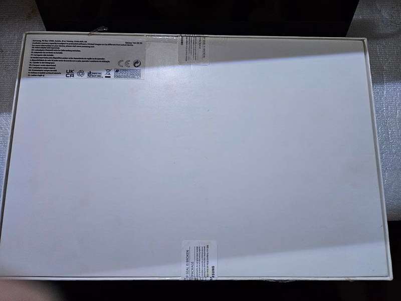 Samsung Galaxy Tab S8 5G 128GB 5G and Wi-Fi Phone Tablet with 11 inch Screen Size in Graphite Gray