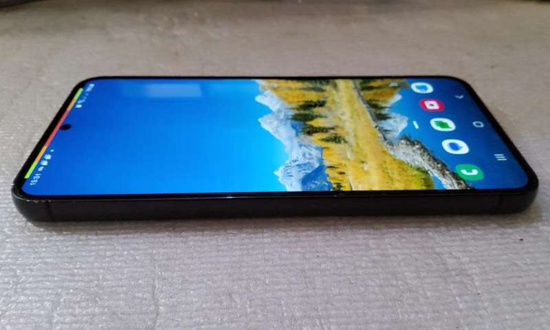 Samsung Galaxy S23 128GB 8GB Ram SM-S911B/DS