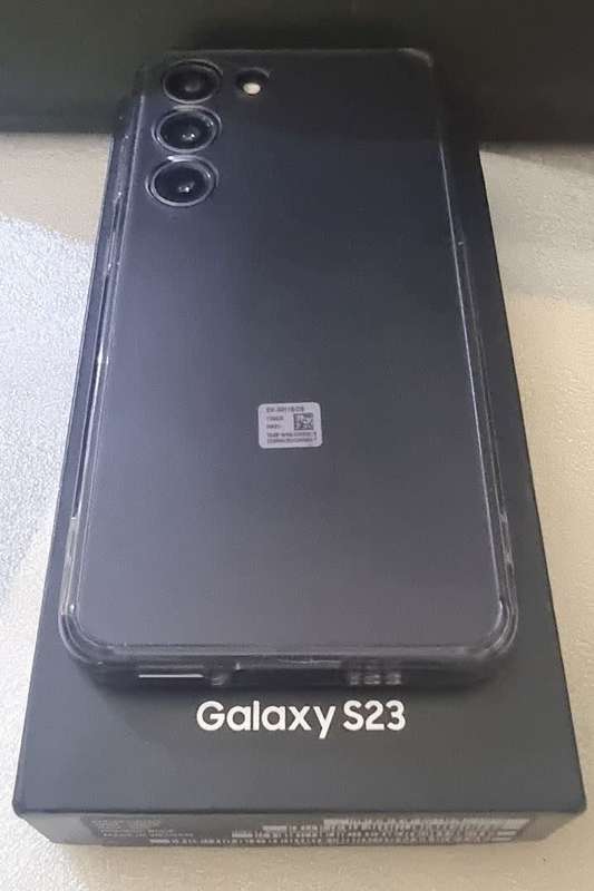 Samsung Galaxy S23 128GB 8GB Ram SM-S911B/DS