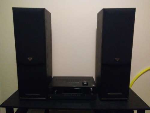 Sony Stereo AMP + Cerwin Vega VE8 Speakers Times 2 + MP3 Receiver + Sony Headphones
