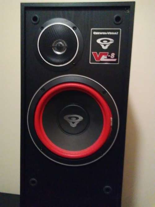 Sony Stereo AMP + Cerwin Vega VE8 Speakers Times 2 + MP3 Receiver + Sony Headphones