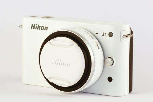 Nikon J1 Body with 10mm F2.8 Pancake White