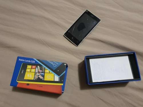 Nokia Lumia 520 *Read First