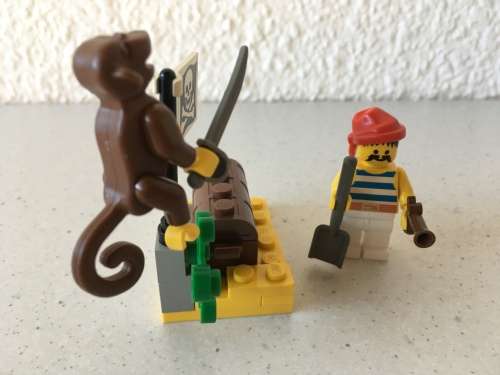 VINTAGE LEGO BURIED TREASURE - 1989 SET