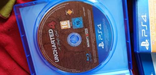 PLAYSTATION 4 SLIM  Games and more
