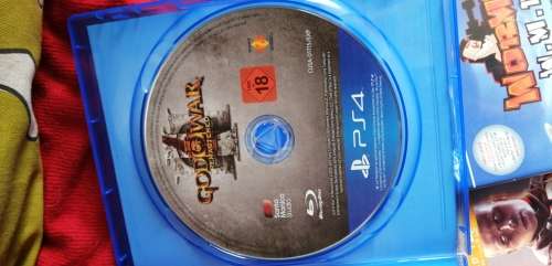 PLAYSTATION 4 SLIM  Games and more