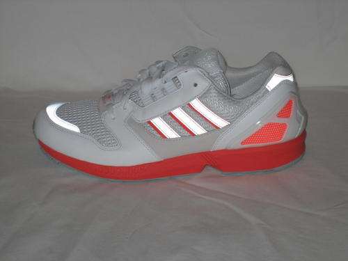 ADIDAS ORIGINALS ZX8000 - G19485 - SIZE 9