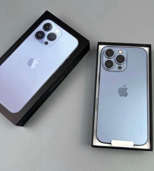 I phone 13 128gb boxed.