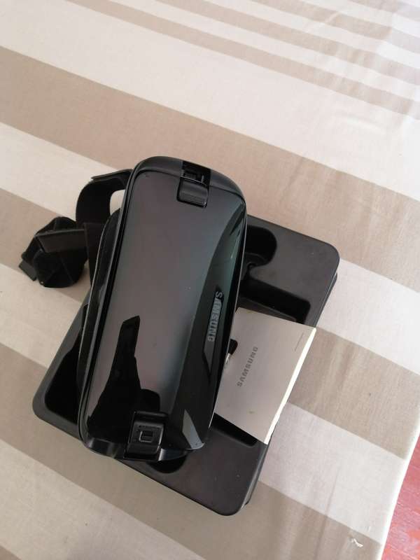 Sumsung gear vr with controller