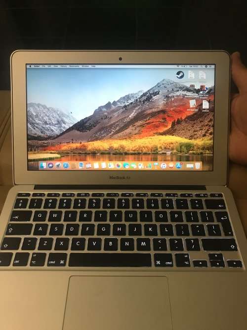 Macbook aIr 11 inch 1.6 GHz