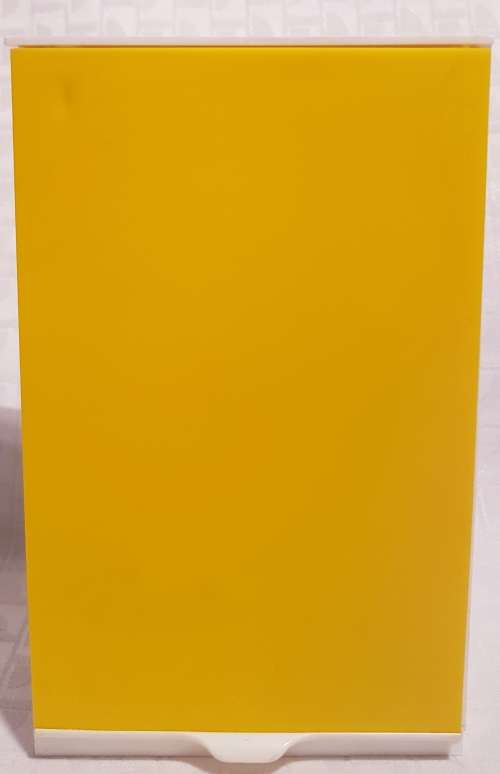 Highly collectable!!! Vintage Sindy doll house Wall Cupboard!