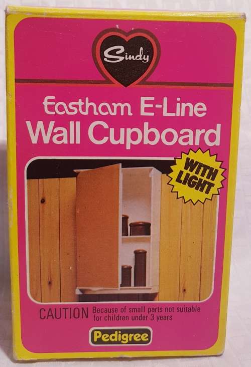 Highly collectable!!! Vintage Sindy doll house Wall Cupboard!