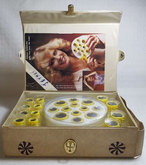Vintage!! Jetset Boiling Water Instant Curlers!!