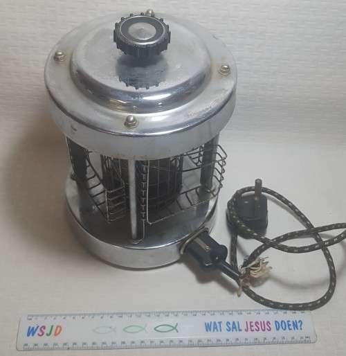 Vintage Berda 4 Slice Toaster!!! (Working)