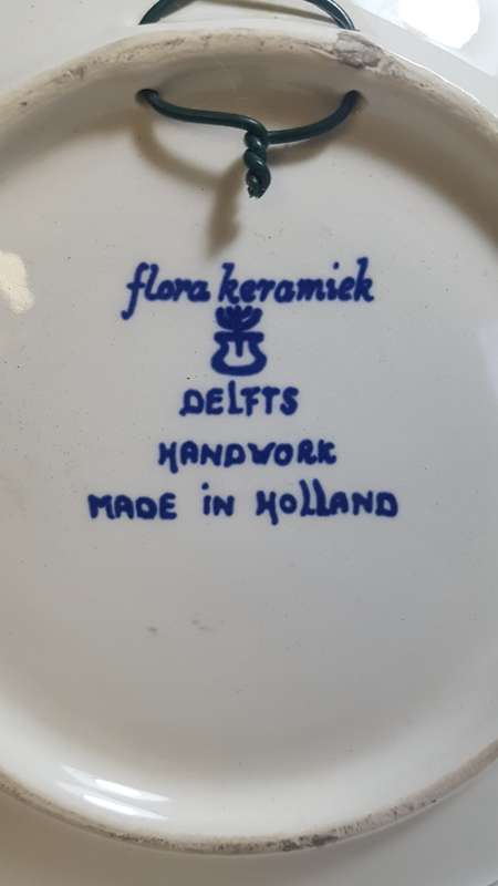 Highly Collectable Hand Painted Delft Plate!!!