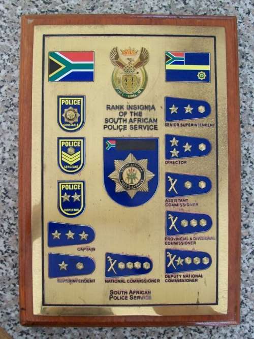 Plaque: Rank Insignia of the SAPS - Embossed insignia on Brass (official plaque for VIP guests)