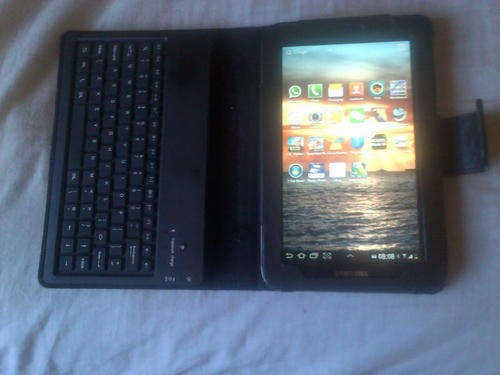 Samsung Galaxy Tab 2 in new condition with screen protector and pouch in original box.