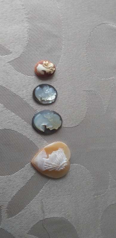 cameos X4