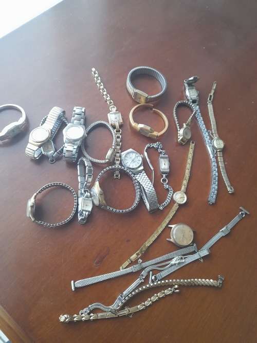 Mix bunch of watches