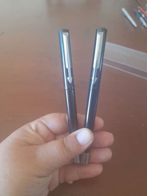 Paker pens q