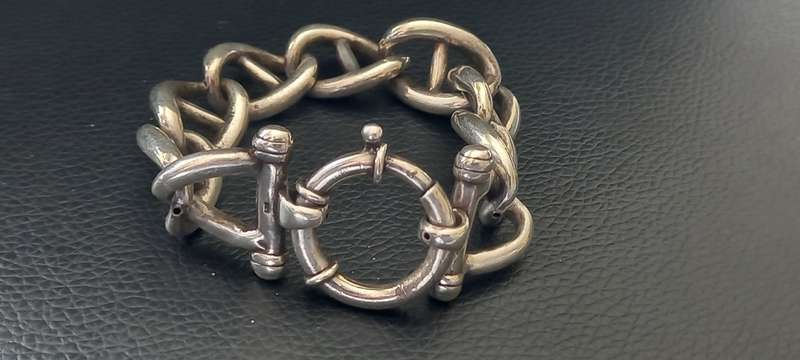 Sterling Silver Hollow Bracelet