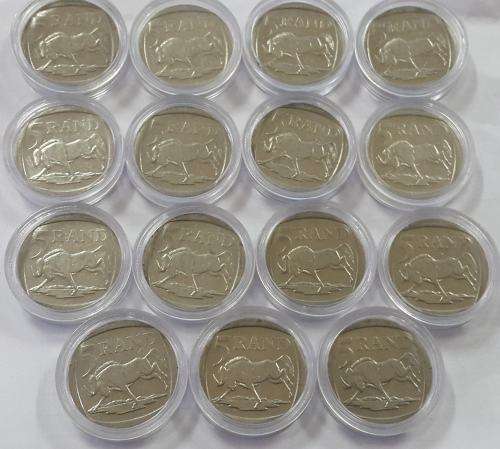 15 x Encapsulated 'Smiley' Mandela R5.00 coins!!! Good Condition!!! - 1 Bid for the lot!!!