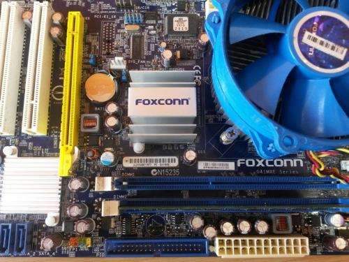 Foxconn G41MXE Series Motherboard + Intel Core 2 Quad CPU (Q9400 @ 2.66GHz) + Fan & Heat sink