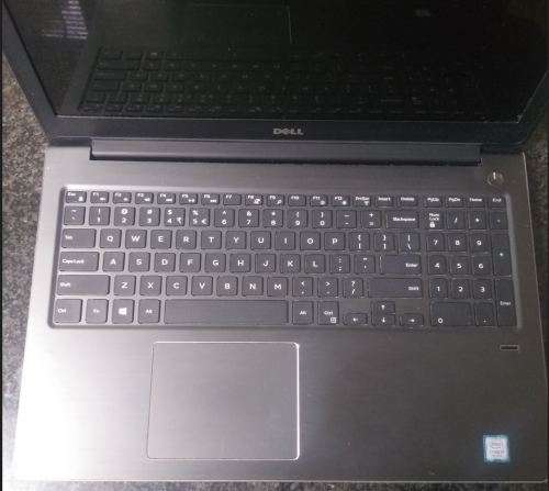 Dell Vostro 7th Gen i7 for spares / repairs - good physical condition (Re-listed due to non-payment)