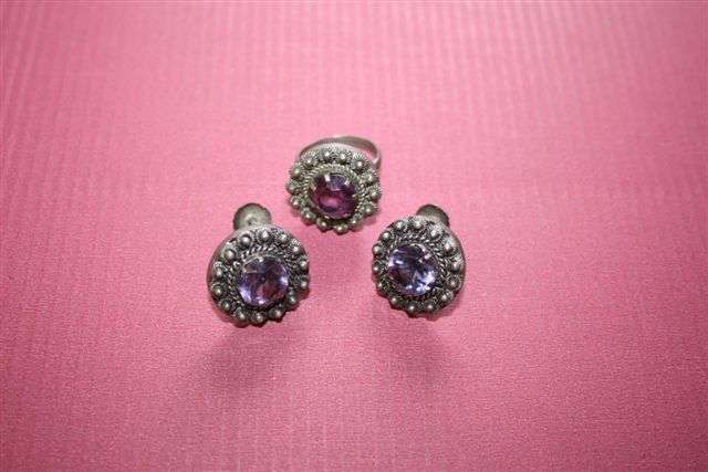 LOVELY VINTAGE EARRINGS AND RING